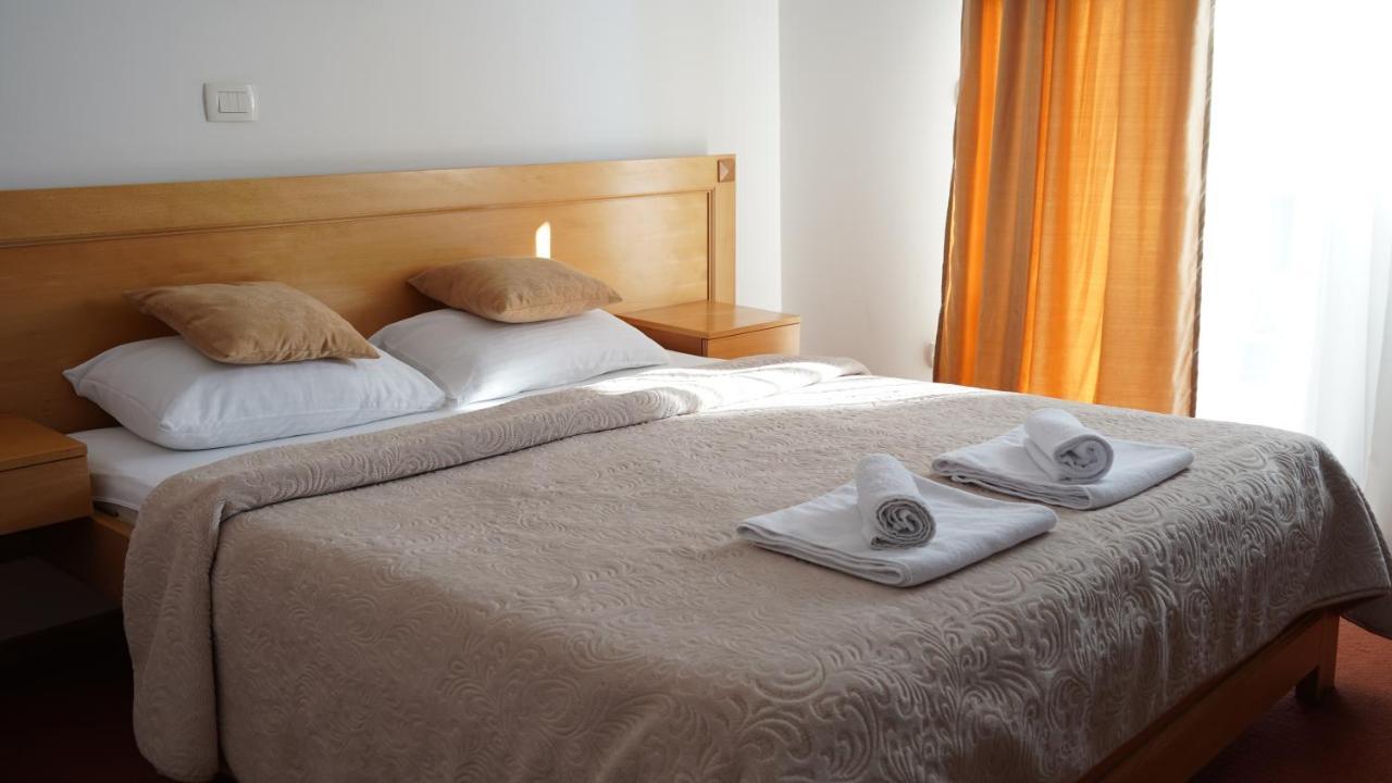 Hotel Serdar 모이코바츠 외부 사진