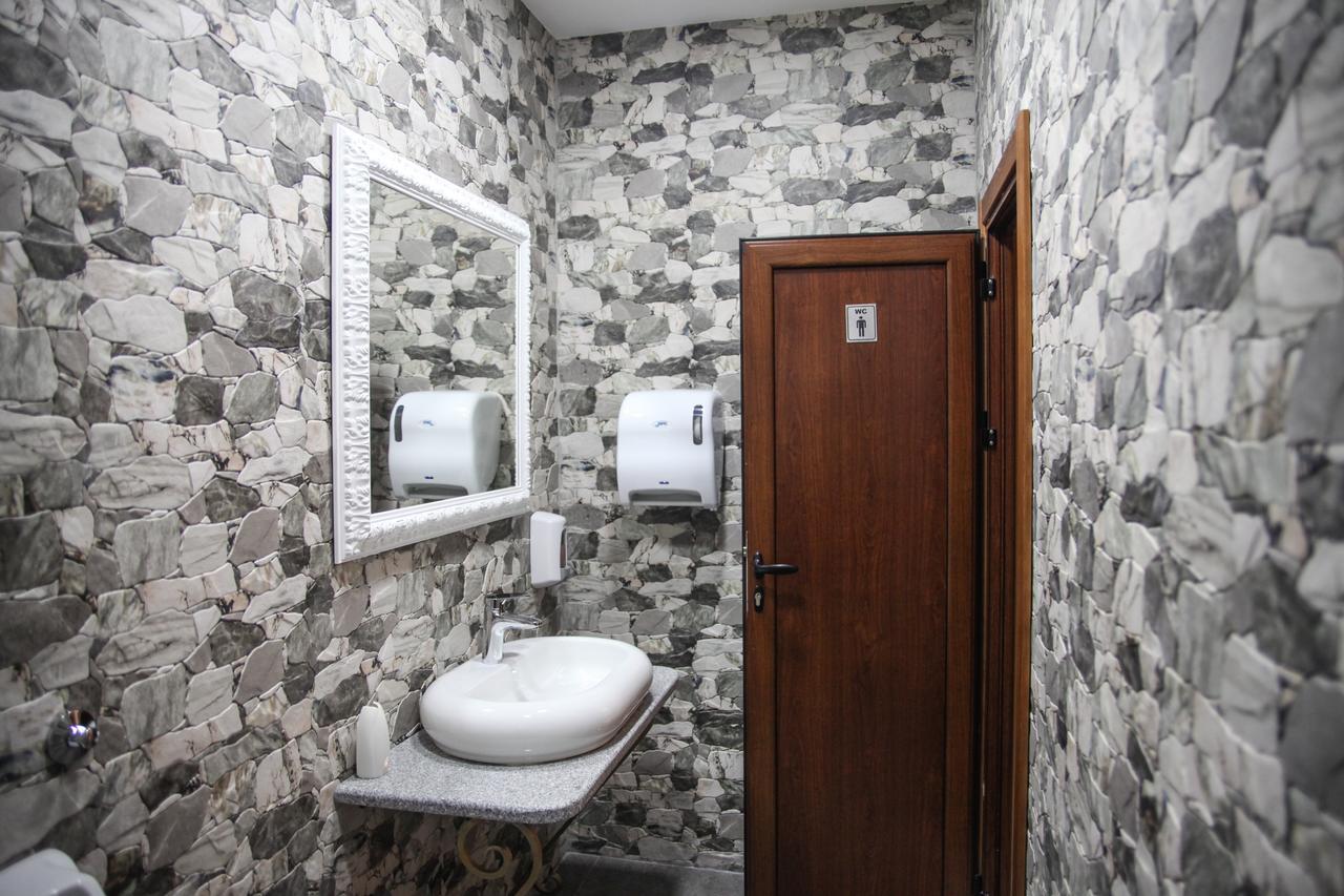 Hotel Serdar 모이코바츠 외부 사진